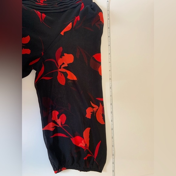 Calvin Klein Womens size 14 / L Black Red Floral Lined Blouse with Sheer Sleeves - Picture 15 of 16